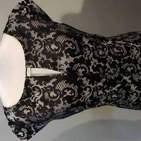 Liz Claiborne Sheeth Dress - Picture 2 of 6